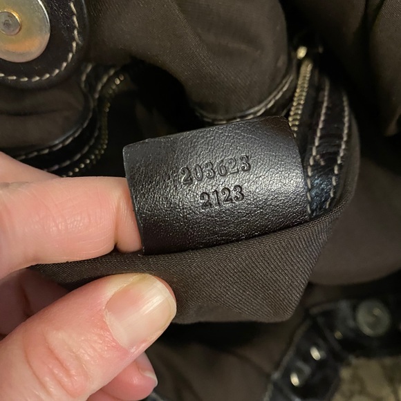 Gucci Monogram Studded Pelham Large Hobo Bag - Picture 8 of 13